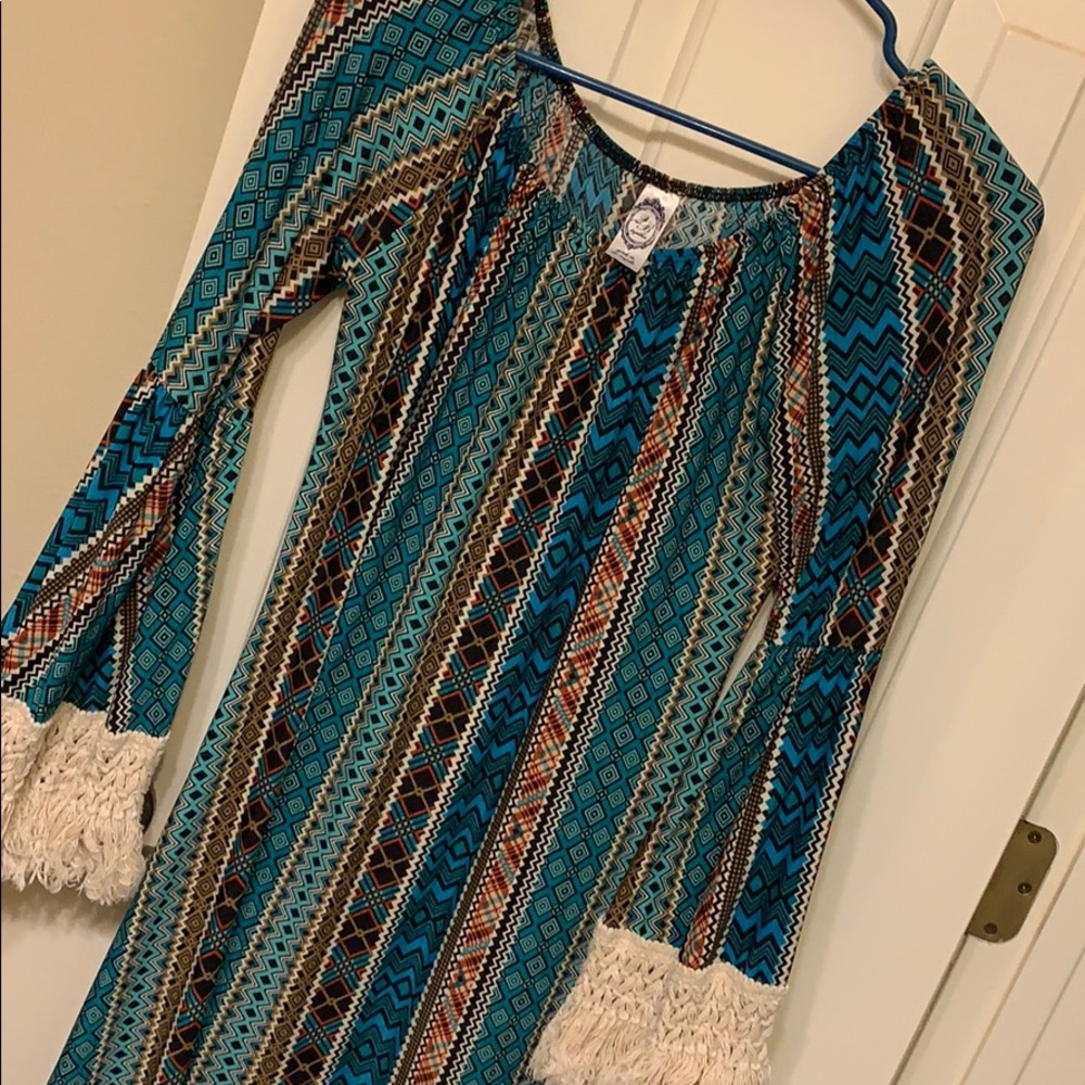 Dress with fringe sleeves